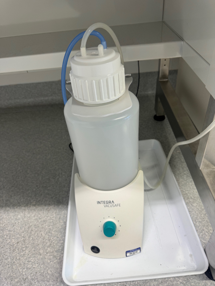 Image of Integra Vacusafe Aspirator